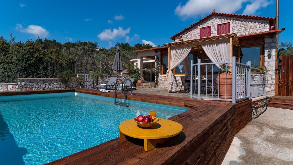 Sea Rock Villa