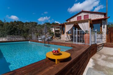 Sea Rock Villa